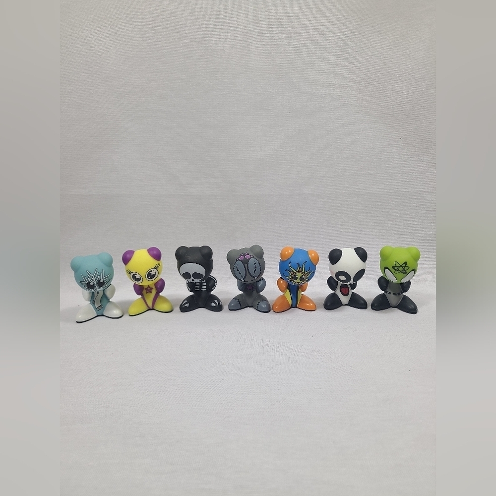 U.B. Funkeys Video Game Funkey, 7 Funkeys Lot